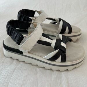 Softwaves Teila Snadlas, Leather Strappy Platform